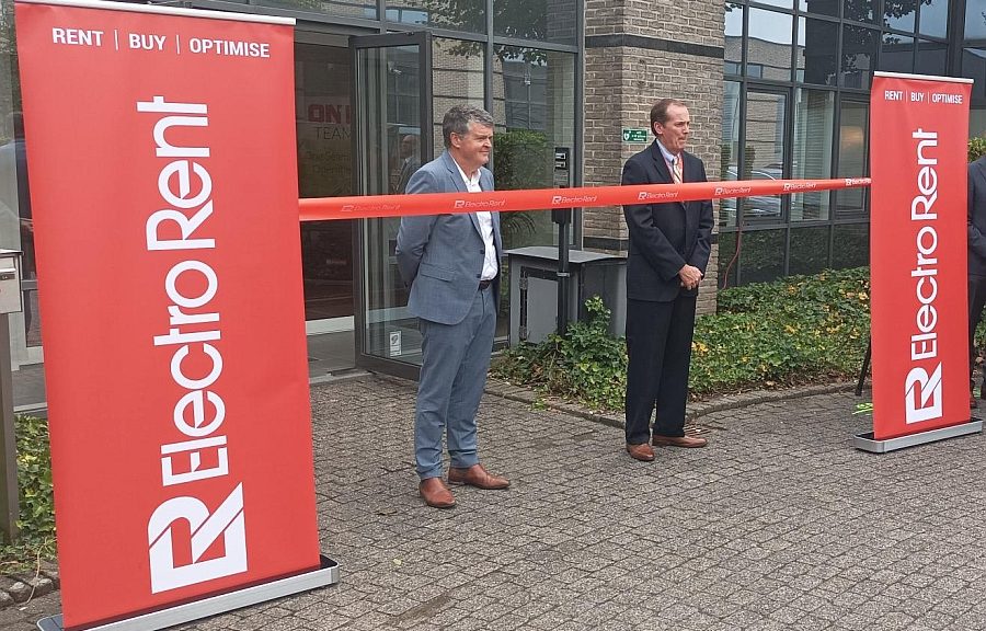 Inauguration of Electro Rent's European facility by Bart Somers, Mayor of Mechelen, and Michael Clark, CEO of Electro Rent.
